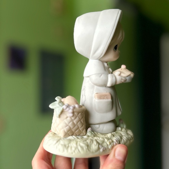 VTG Porcelain Enesco Precious Moments November Month Motif Holding Pie Art Decor - Picture 4 of 13